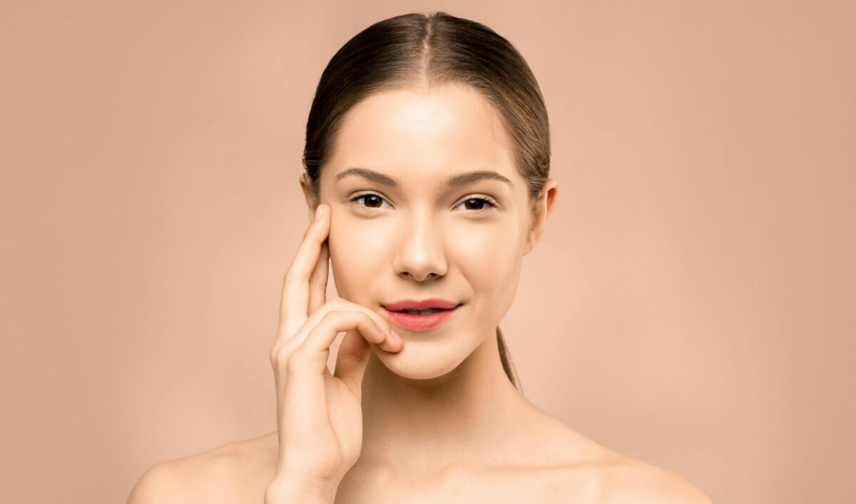 Paauglių odos priežiūra: ką tikrai reikia ir ko per anksti