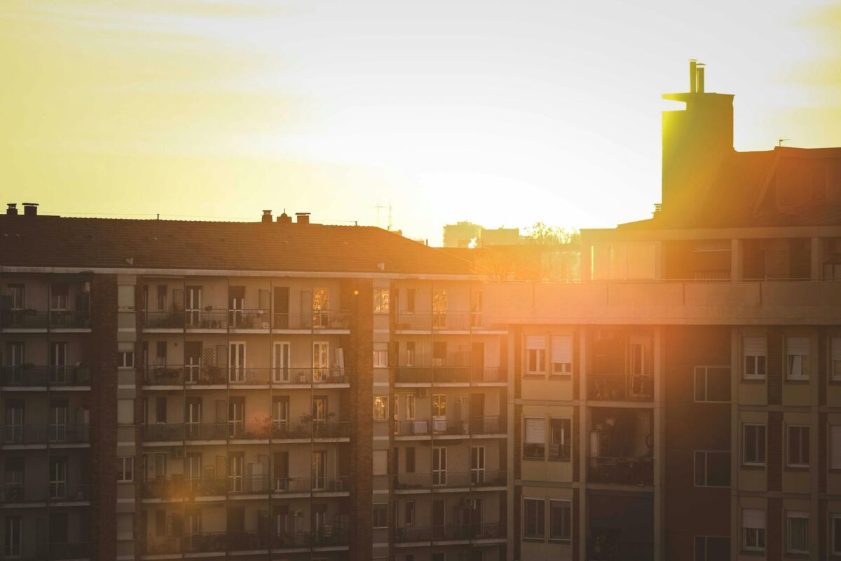 Azelaino rūgštis: neįvertintas ingredientas aknei ir pigmentacijai