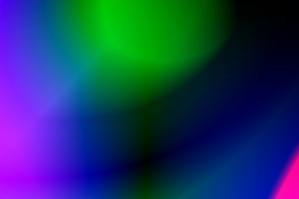 Drabužių derinimas: spalvų teorija pradedantiesiems