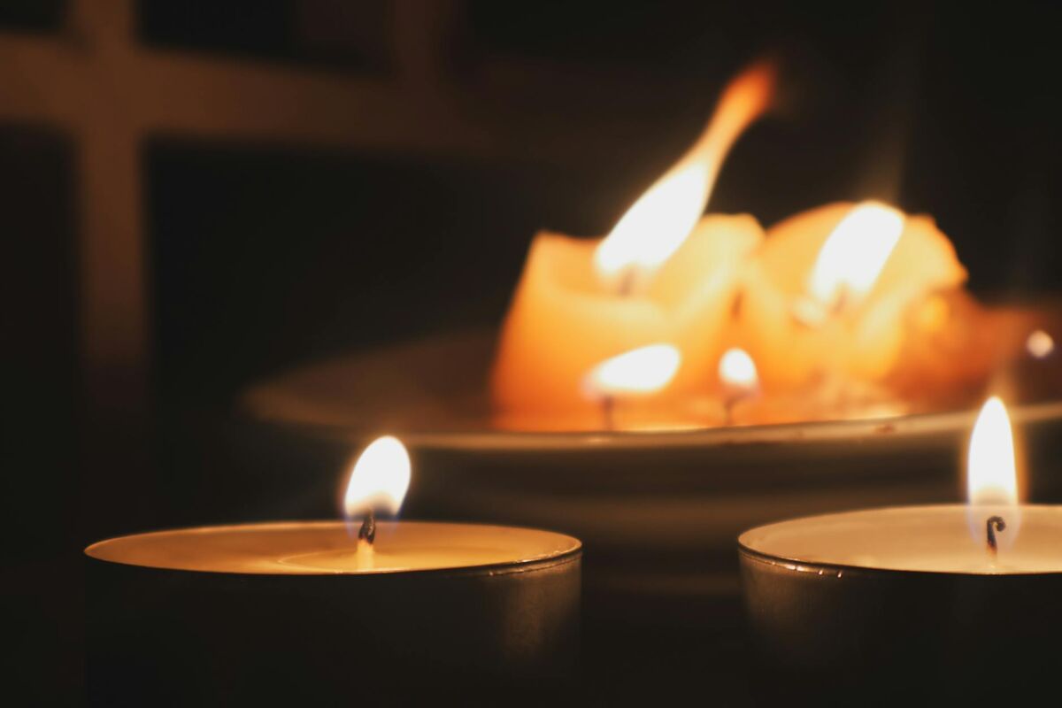 Miegamojo aplinka grožiui: kaip lovos apriežiūra veikia odą ir plaukus