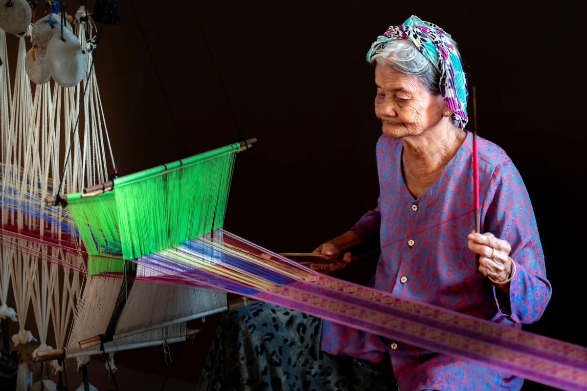 Plaukų priežiūra po dažymo: kaip išlaikyti spalvą ilgiau