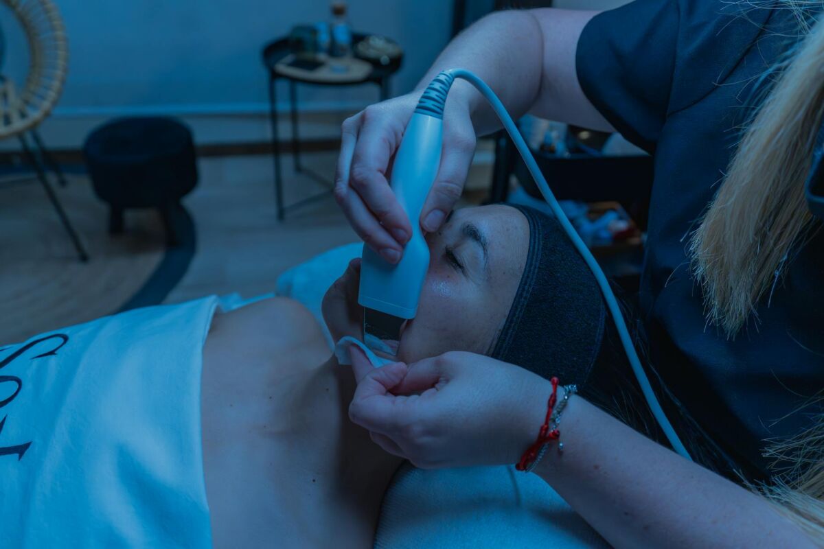 Profesionalūs veido gydymai: HydraFacial, mikro adatų terapija ir kiti