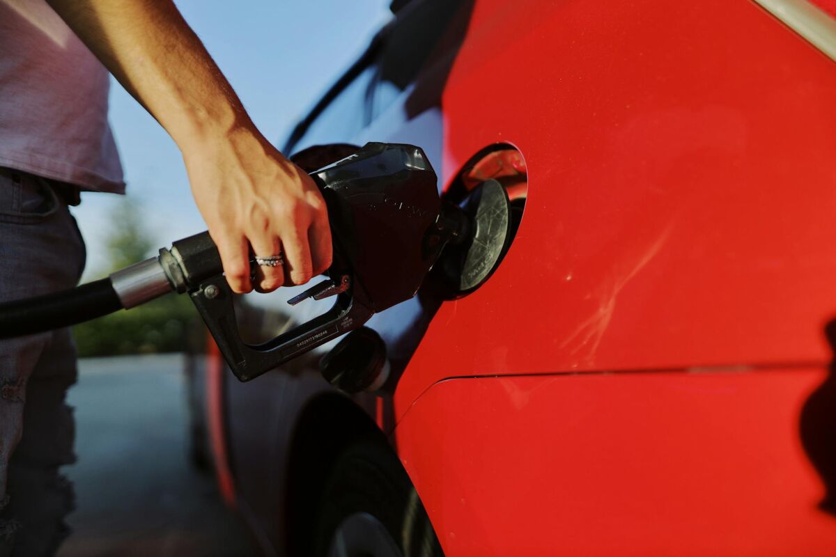 Automobilio kuro sąnaudos: kaip realistiškai sumažinti 20%