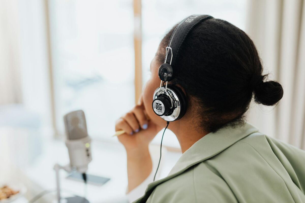 Podcast'ų klausymas: 10 lietuviškų podcast'ų kurių negalima praleisti