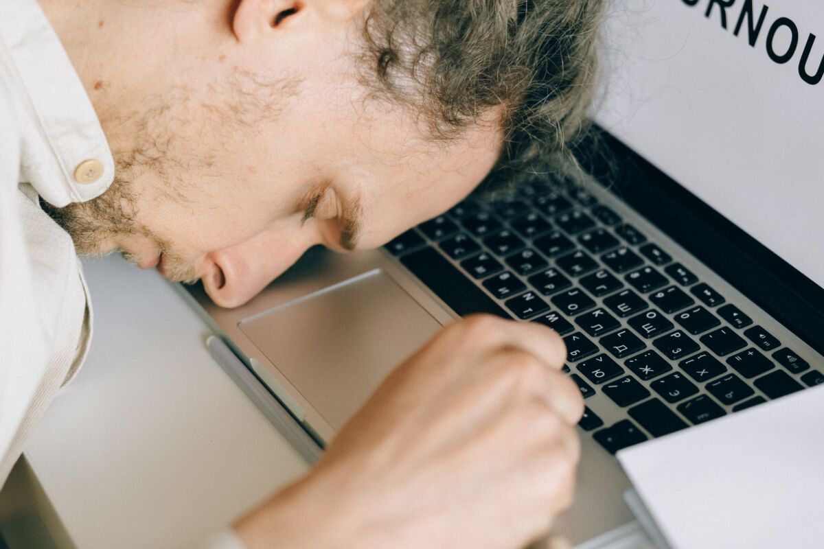 Burnout prevencija: kaip sukurti darbą kuris nealina