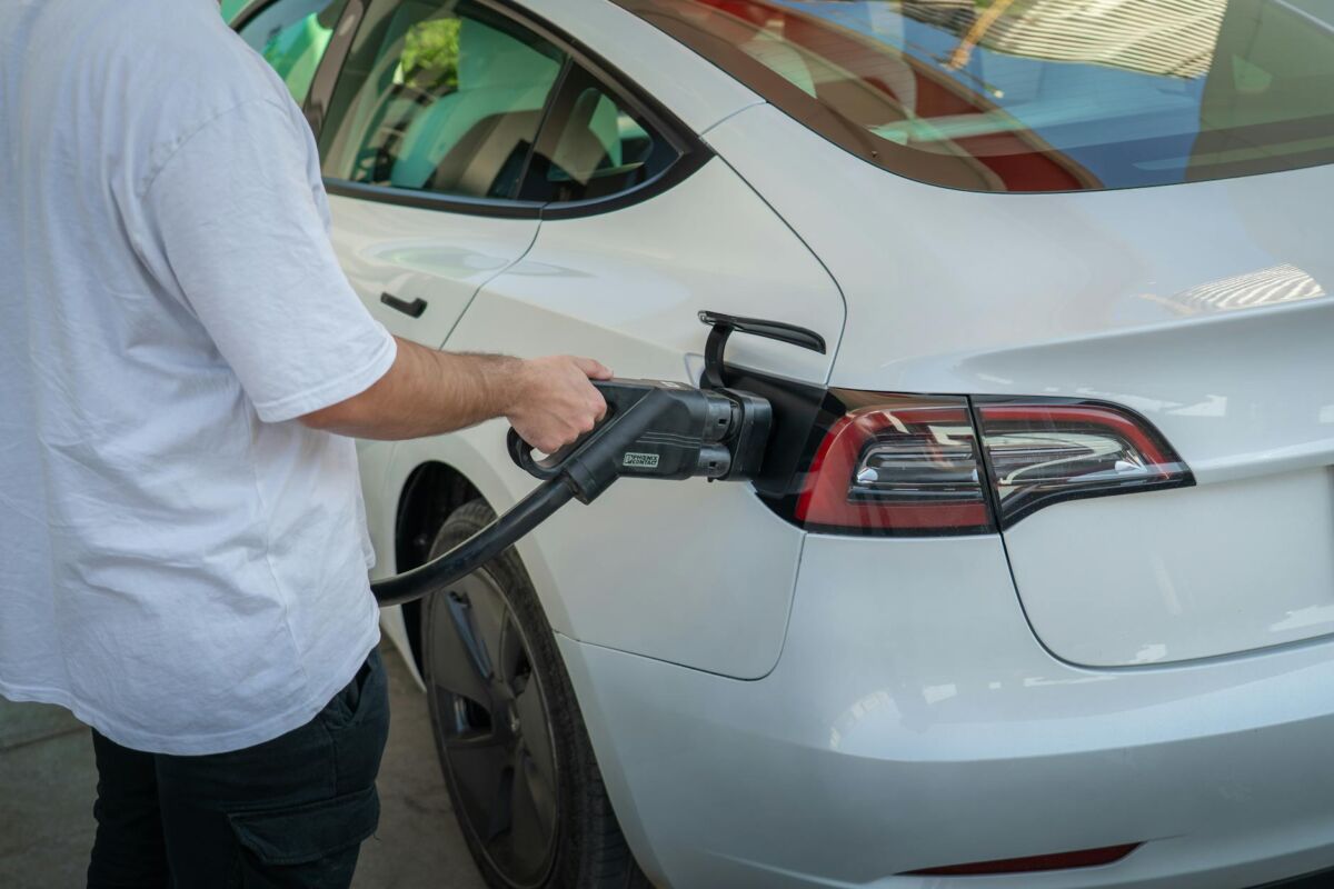 Elektromobilių įkrovimo infrastruktūra Lietuvoje 2026
