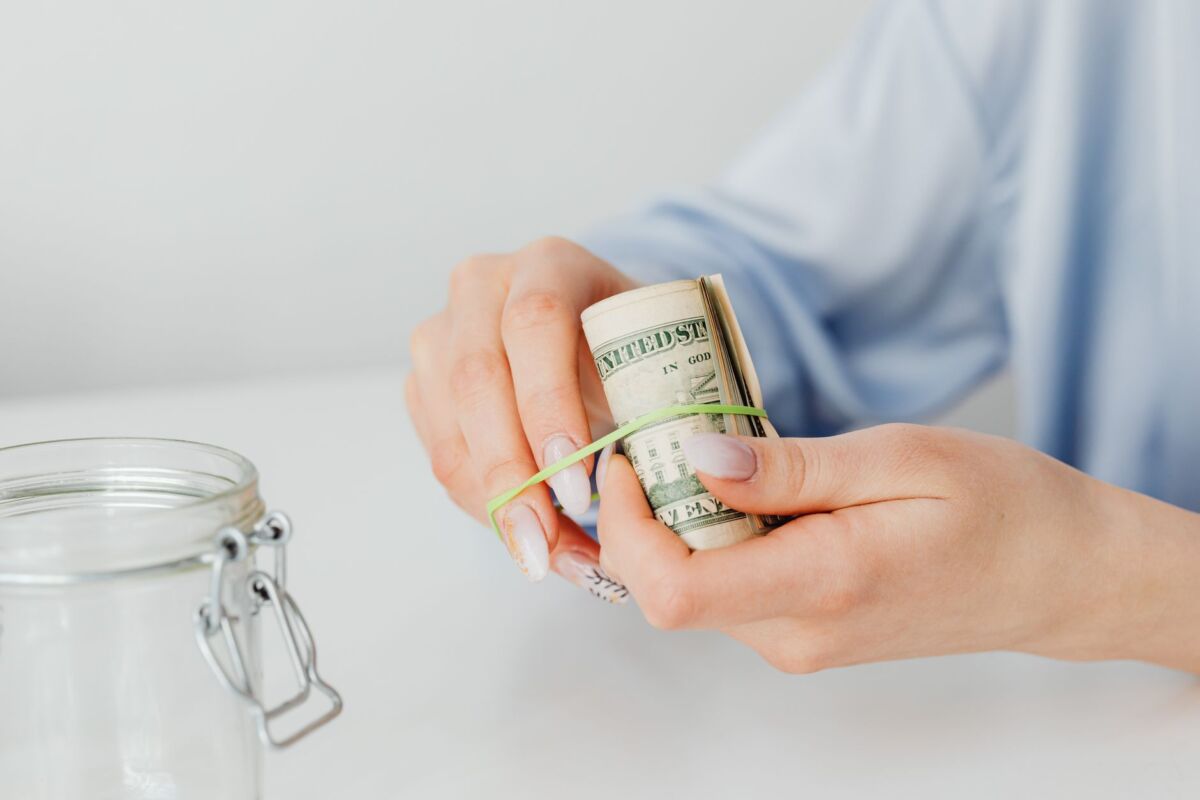 Finansinis saugumas po atleidimo iš darbo: ką daryti iš karto